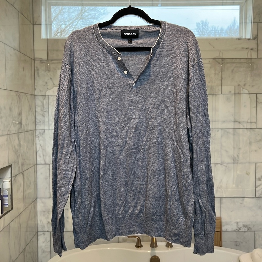 Bonobos blue men’s knit Henley shirt
